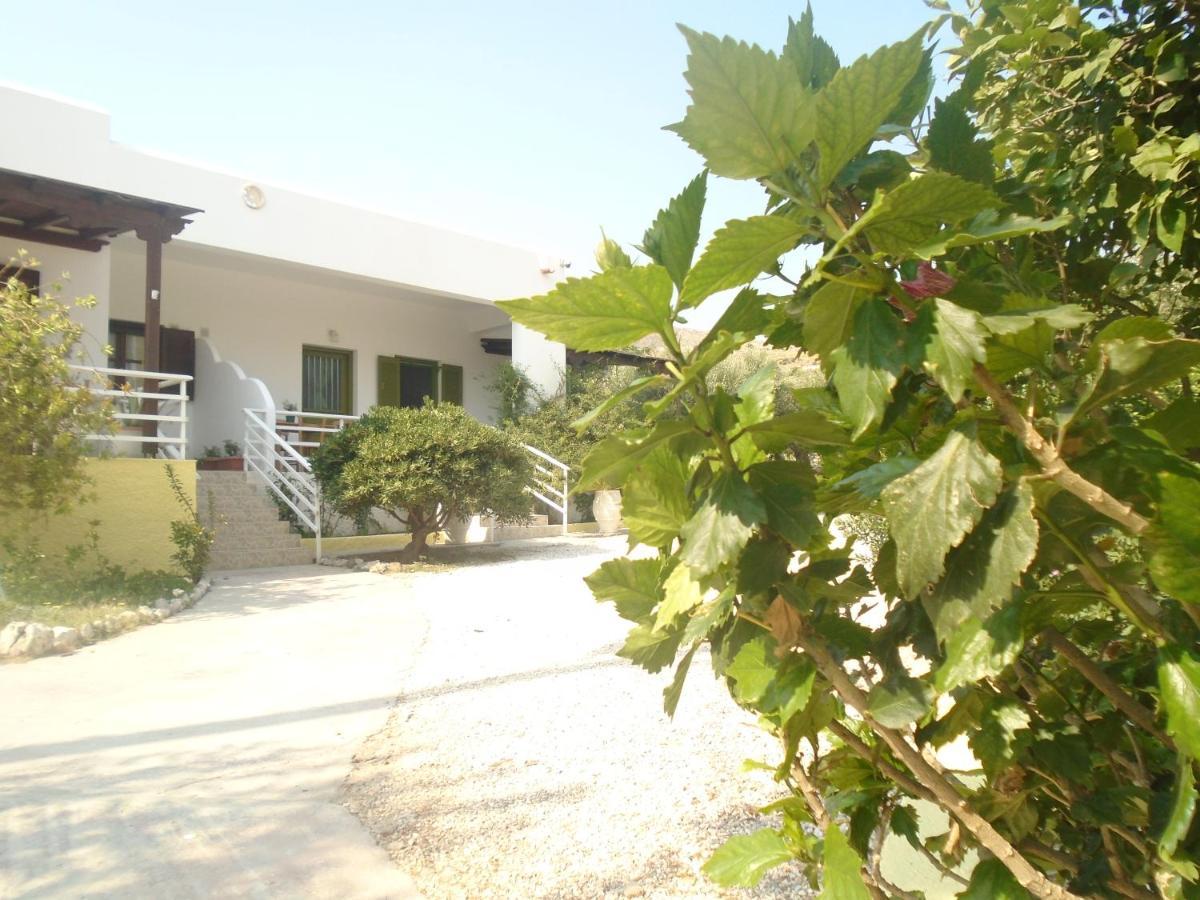 Leros Eleonas Apartments Алинда Екстериор снимка