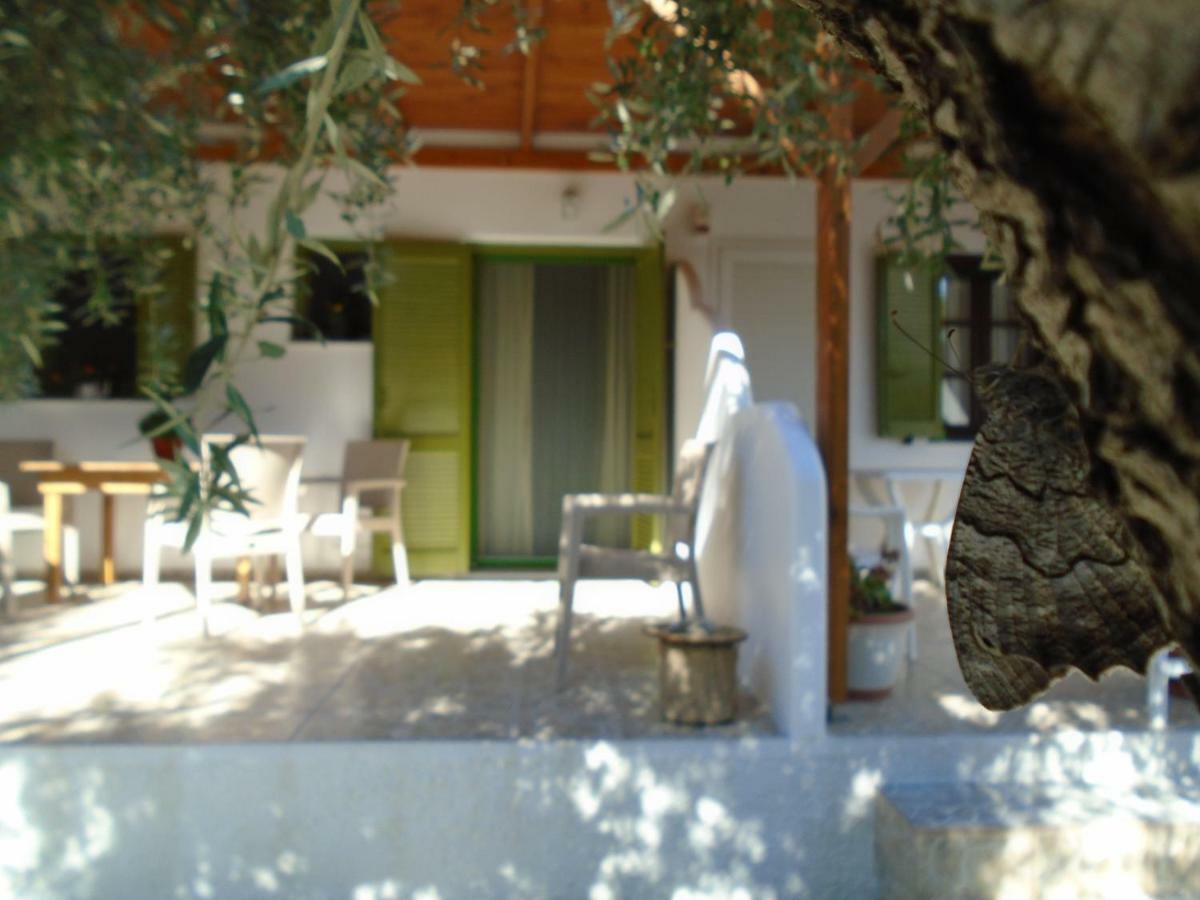 Leros Eleonas Apartments Алинда Екстериор снимка