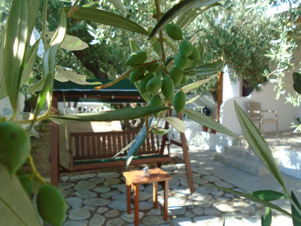 Leros Eleonas Apartments Алинда Екстериор снимка