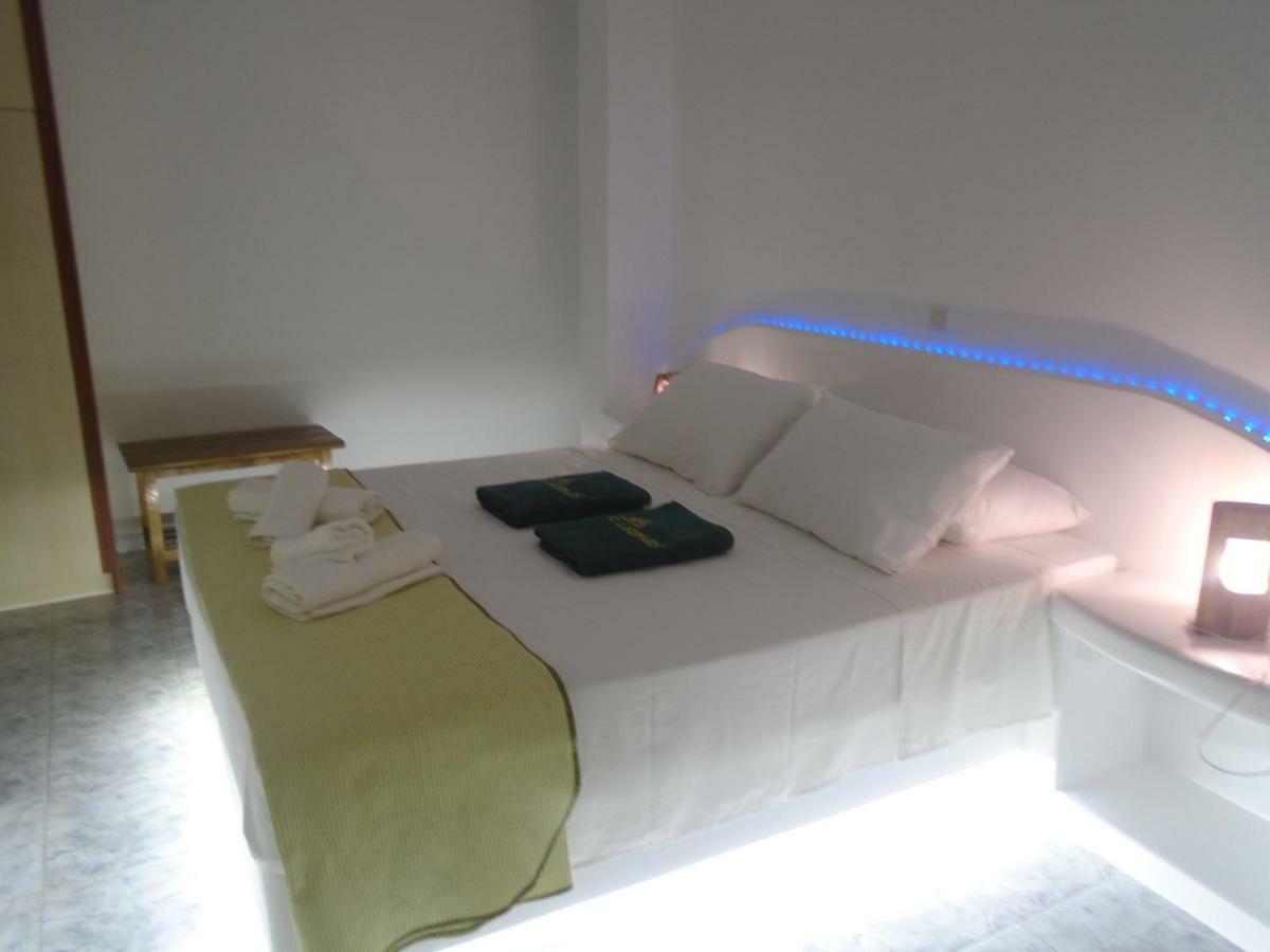 Leros Eleonas Apartments Алинда Екстериор снимка