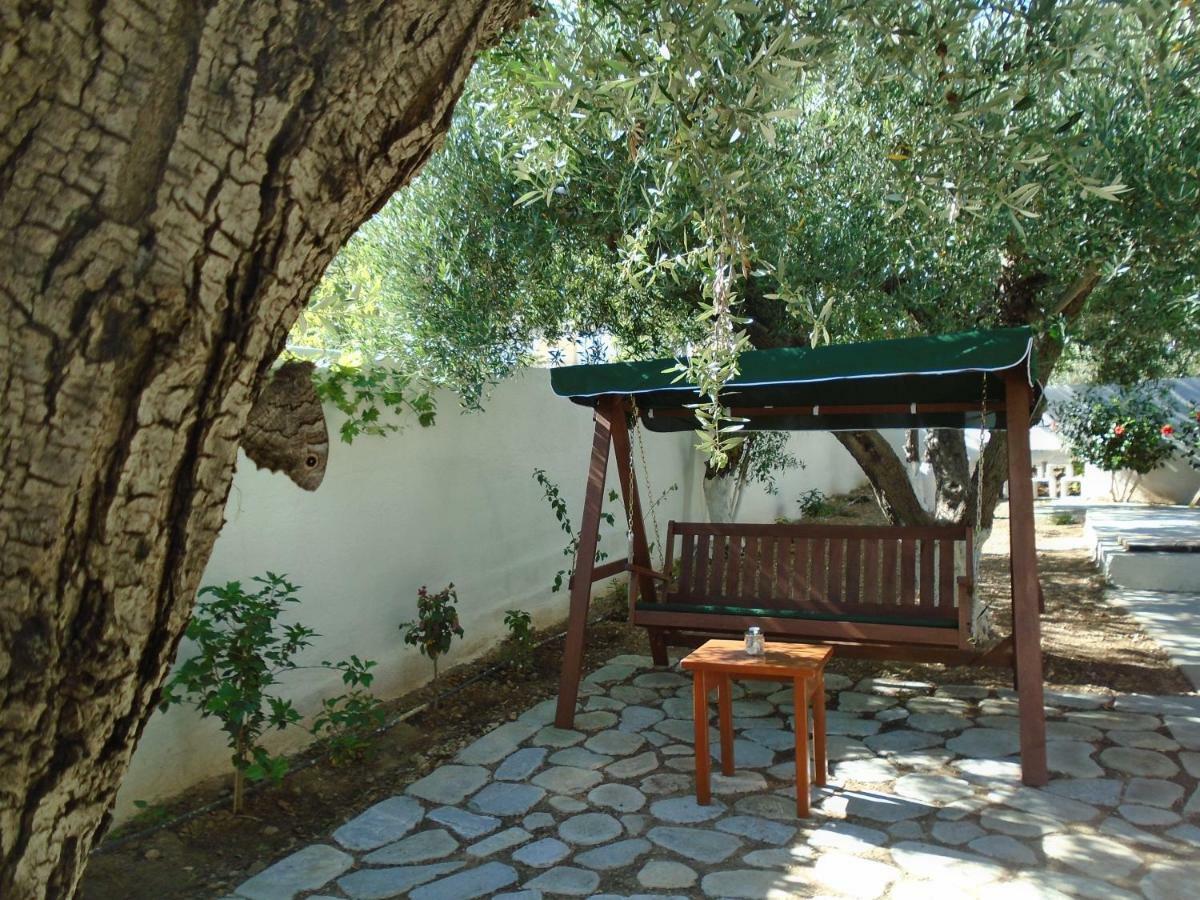Leros Eleonas Apartments Алинда Екстериор снимка